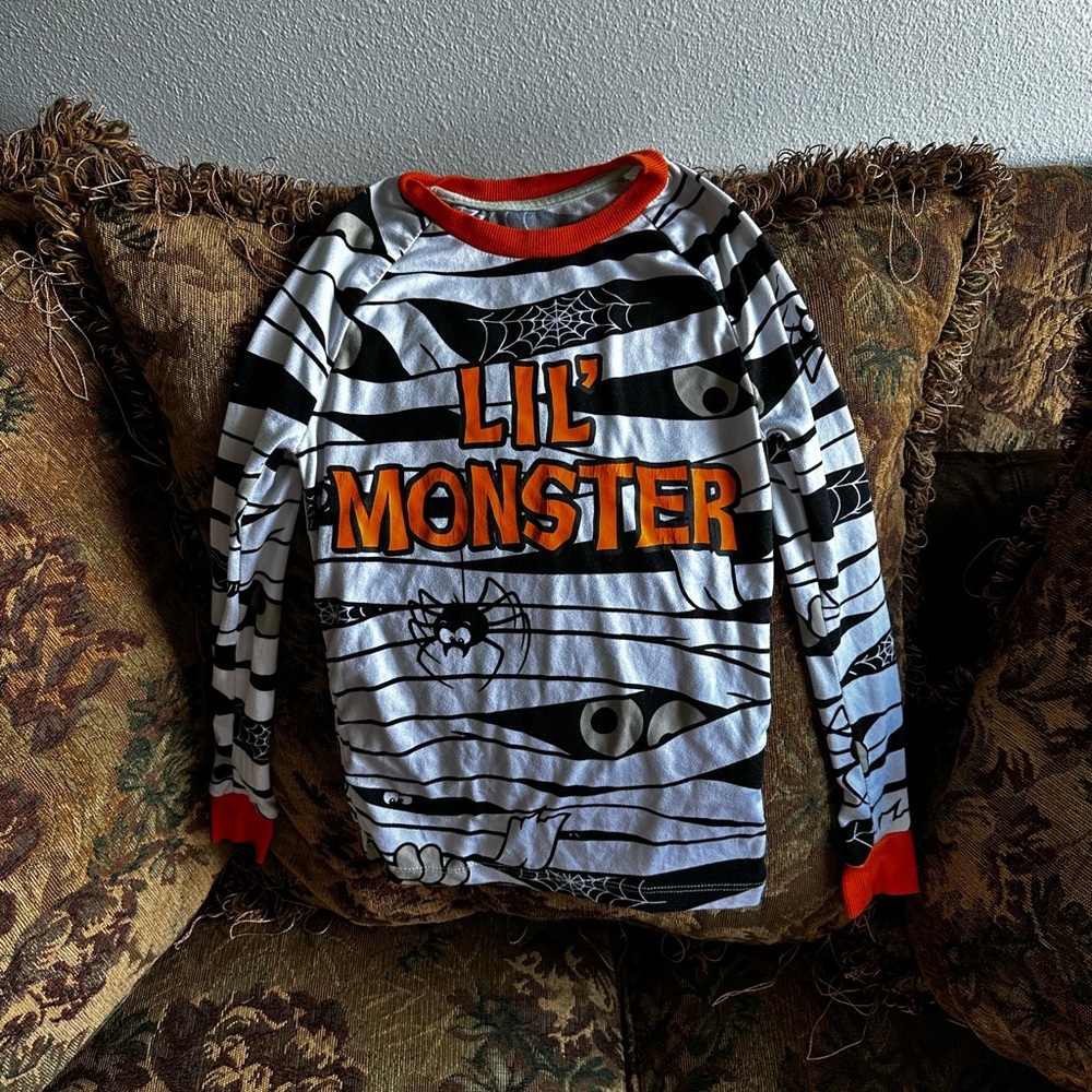 Halloween pajama top size 8